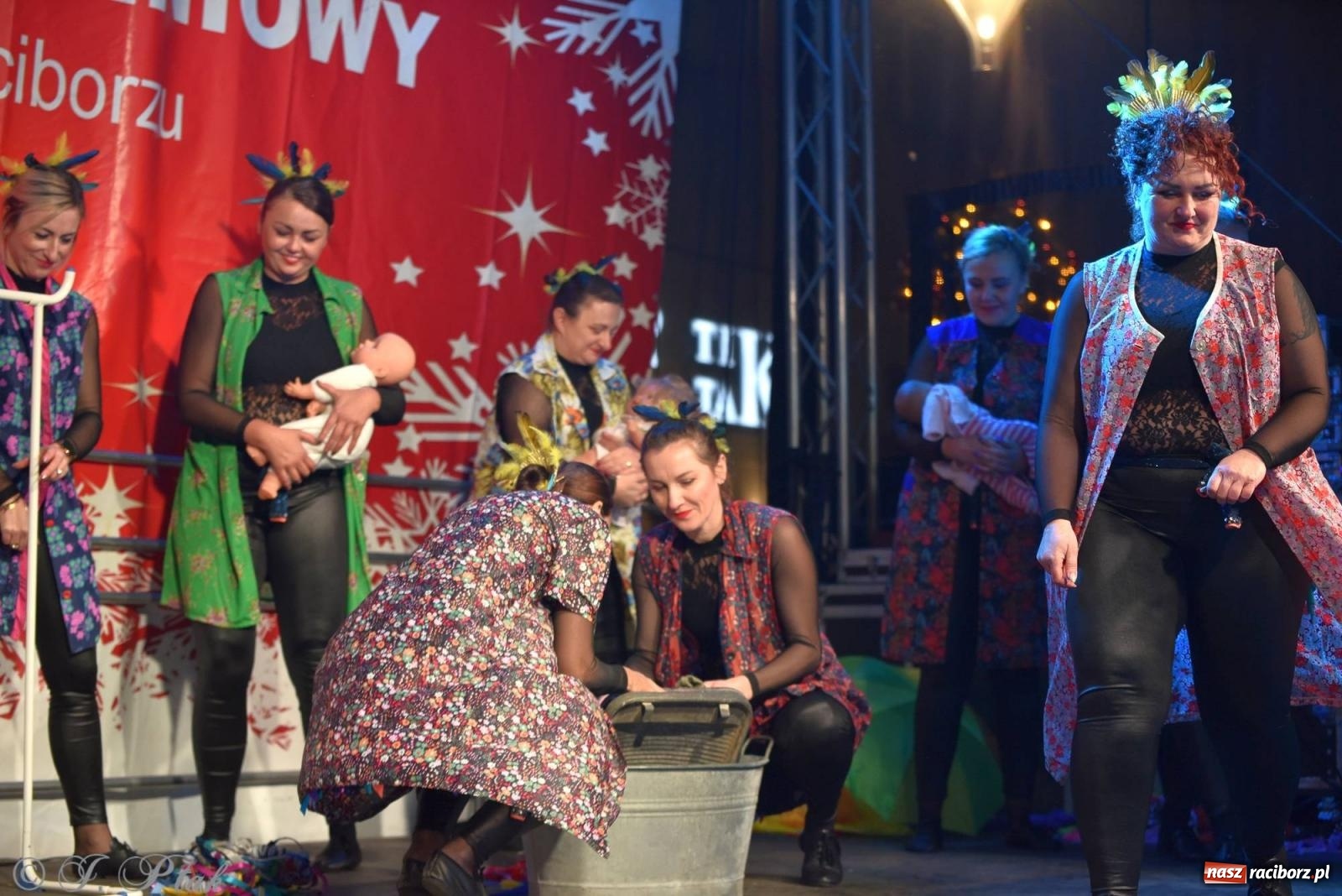 Zdjęcie w galerii na portalu naszraciborz.pl: Taneczny finał raciborskiego jarmarku wiadomości z regionu