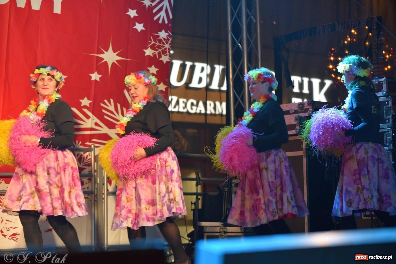 Zdjęcie w galerii na portalu naszraciborz.pl: Taneczny finał raciborskiego jarmarku wiadomości z regionu