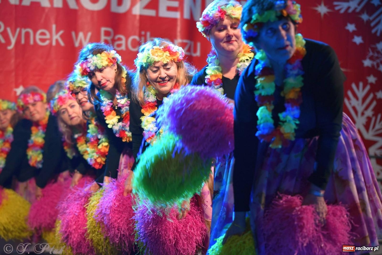 Zdjęcie w galerii na portalu naszraciborz.pl: Taneczny finał raciborskiego jarmarku wiadomości z regionu