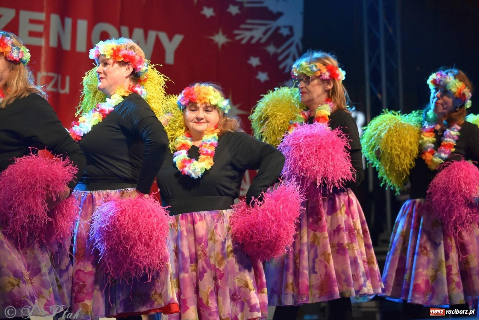 Zdjęcie w galerii na portalu naszraciborz.pl: Taneczny finał raciborskiego jarmarku wiadomości z regionu