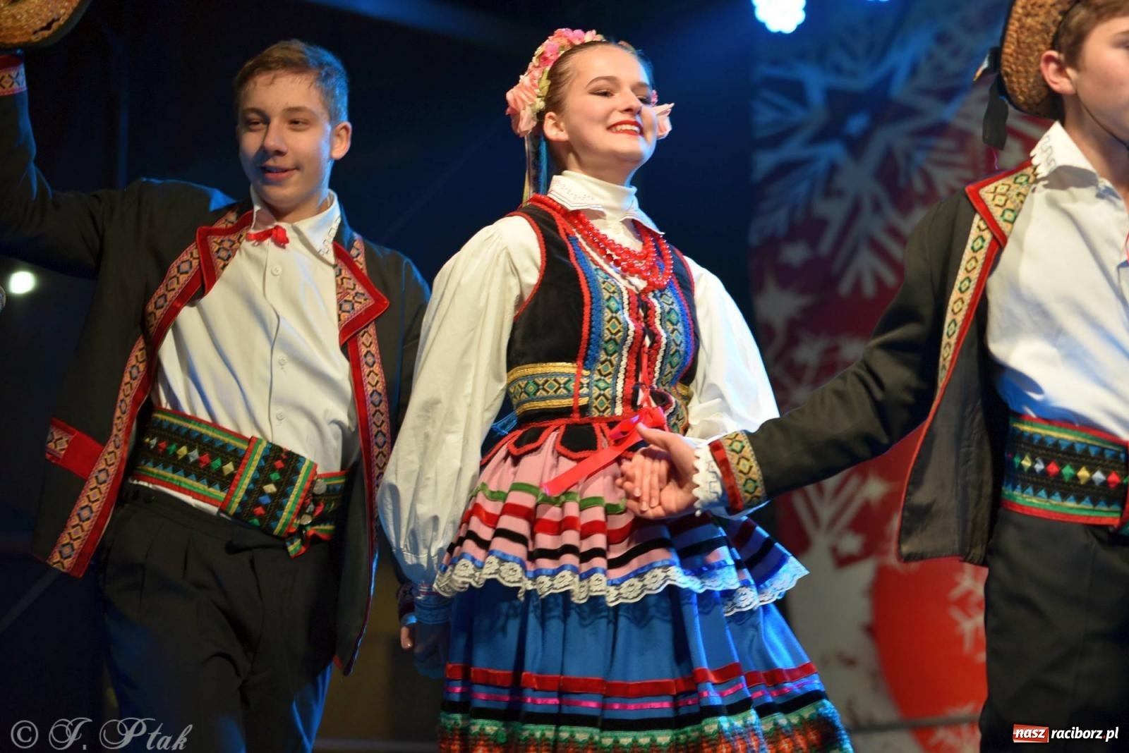 Zdjęcie w galerii na portalu naszraciborz.pl: Taneczny finał raciborskiego jarmarku wiadomości z regionu