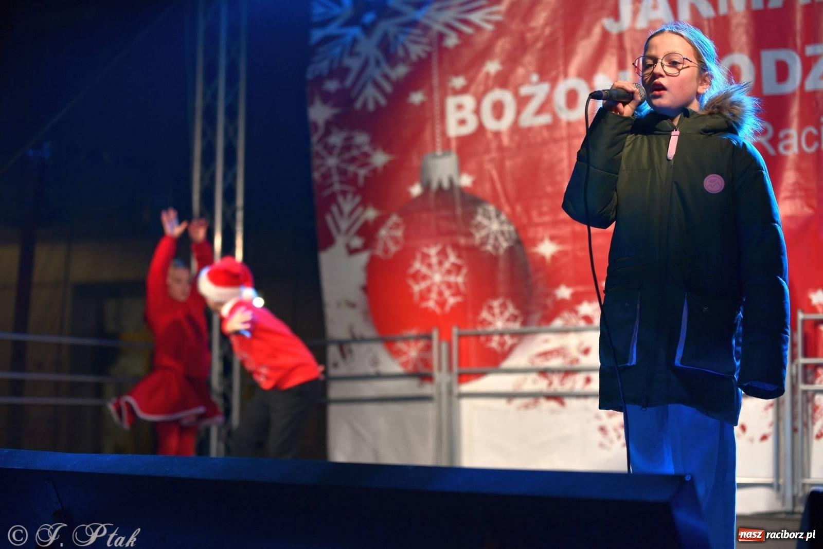 Zdjęcie w galerii na portalu naszraciborz.pl: Taneczny finał raciborskiego jarmarku wiadomości z regionu