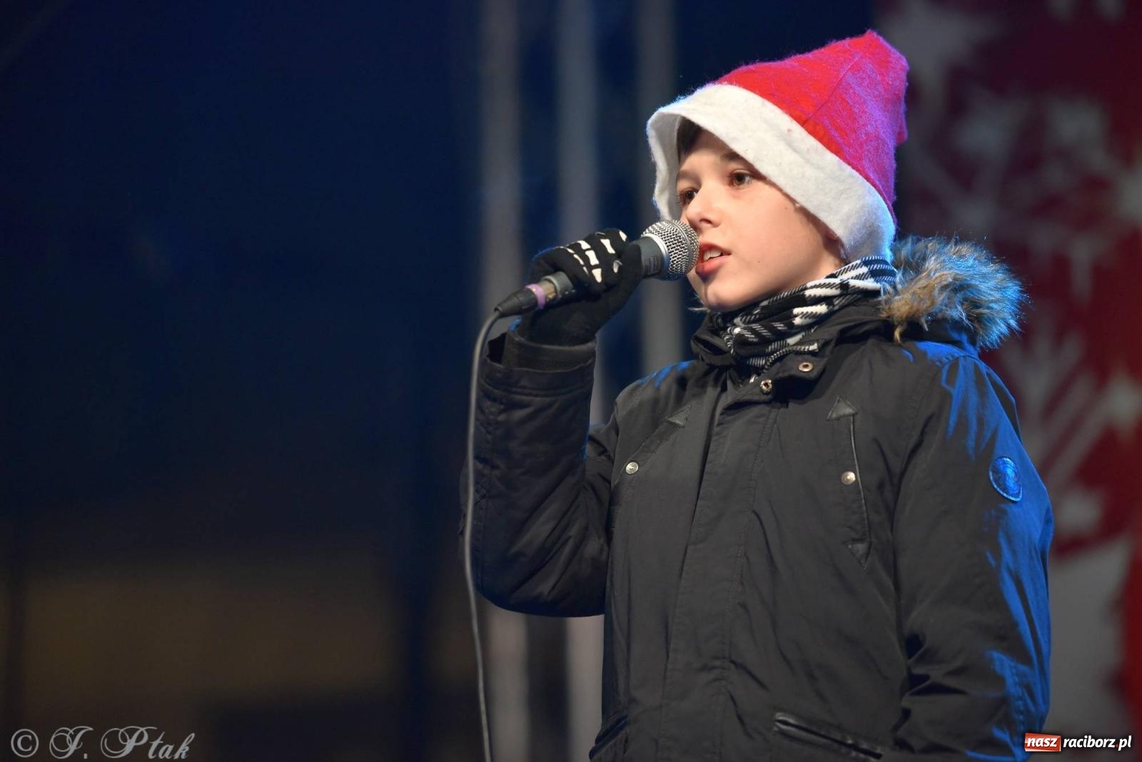 Zdjęcie w galerii na portalu naszraciborz.pl: Taneczny finał raciborskiego jarmarku wiadomości z regionu