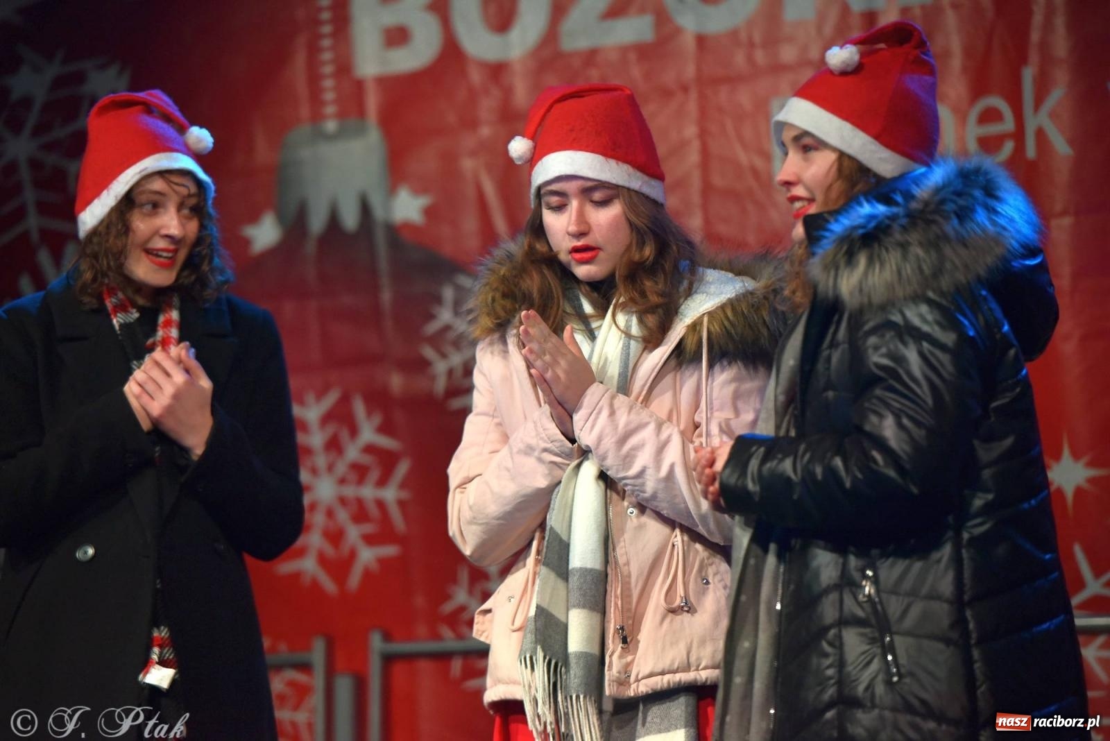 Zdjęcie w galerii na portalu naszraciborz.pl: Taneczny finał raciborskiego jarmarku wiadomości z regionu