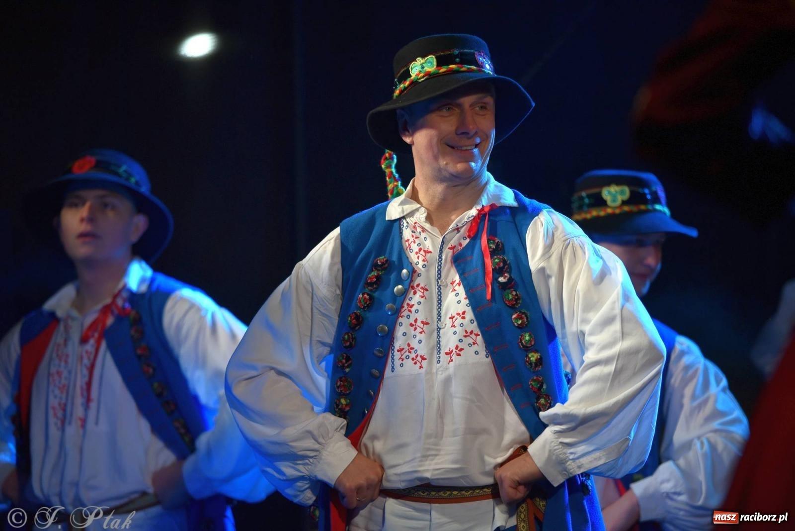 Zdjęcie w galerii na portalu naszraciborz.pl: Taneczny finał raciborskiego jarmarku wiadomości z regionu