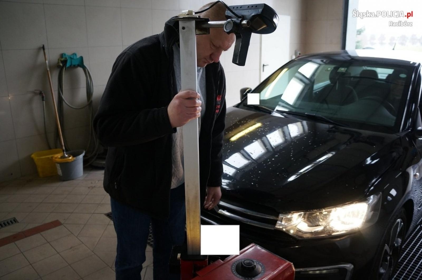 Zdjęcie w galerii na portalu naszraciborz.pl: Twoje światła - Nasze bezpieczeństwo. Raport z akcji w Raciborzu wiadomości z regionu