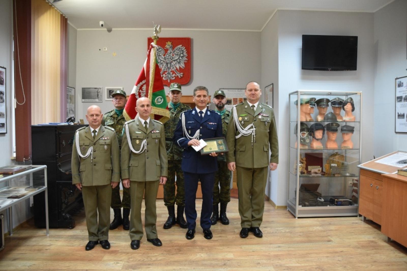 Zdjęcie w galerii na portalu naszraciborz.pl: Rocznica urodzin marszałka okazją do apelu i wręczenia odznaczeń wiadomości z regionu