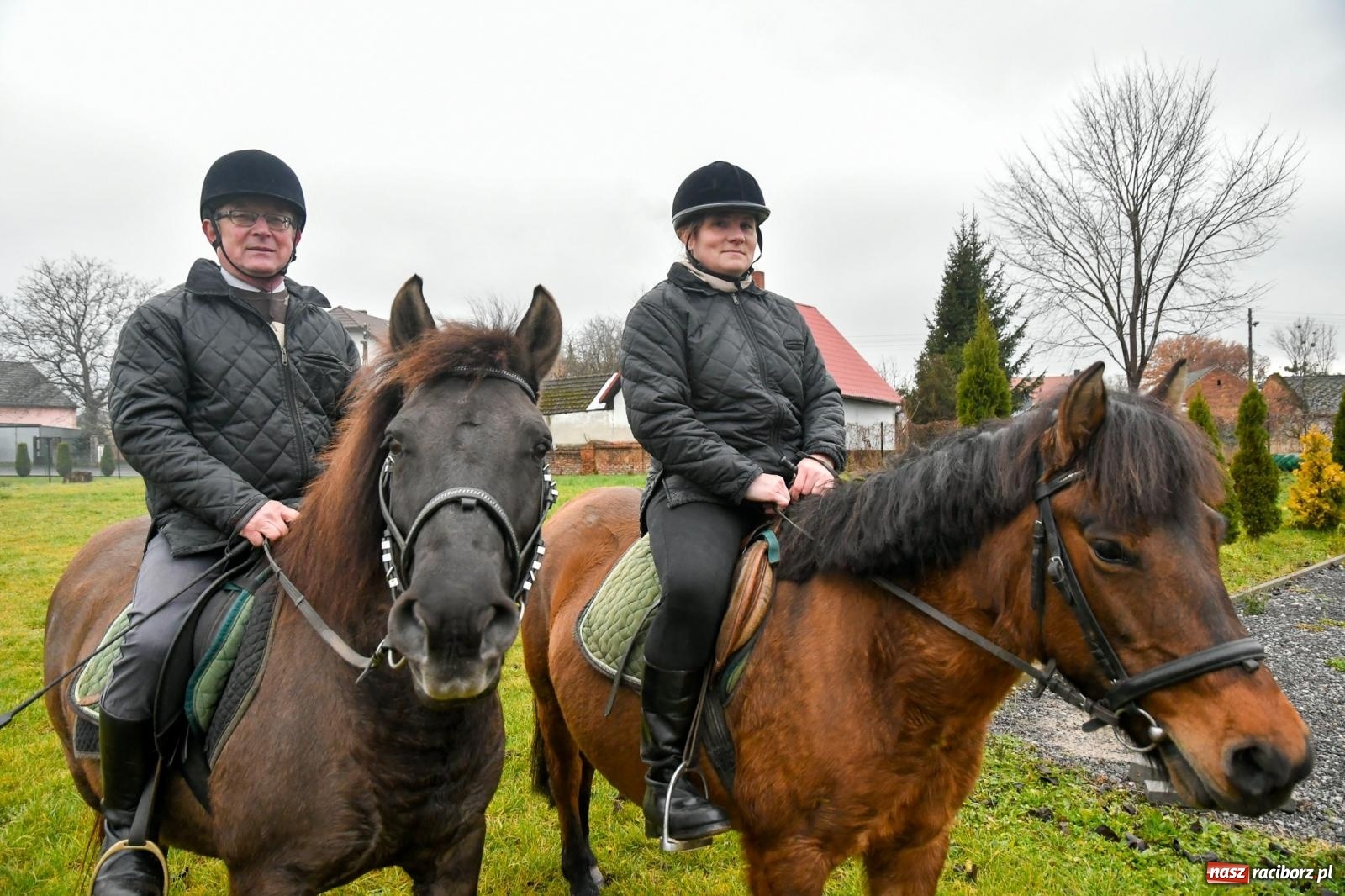 Zdjęcie w galerii na portalu naszraciborz.pl: Dwa św. Mikołaje i diabeł z Sudoła – doroczna procesja w Krzanowicach [FOTO i WIDEO] wiadomości z regionu