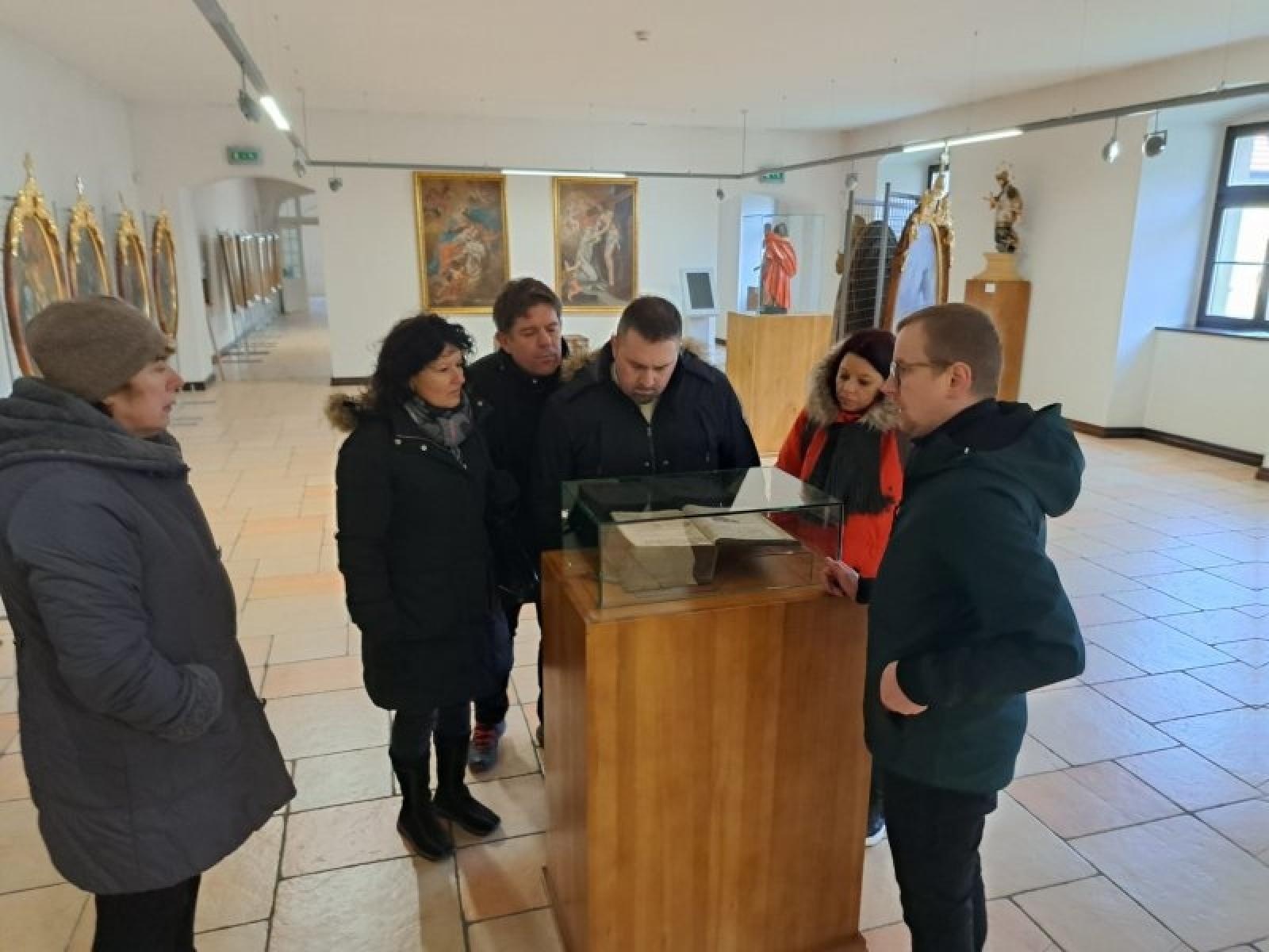 Zdjęcie w galerii na portalu naszraciborz.pl: Delegacja Węgrów z wizytą w Raciborzu wiadomości z regionu