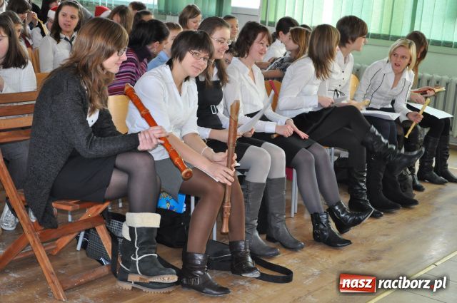 Zdjęcie w galerii na portalu naszraciborz.pl: Mistrzowie fletu zagrali po raz 10 wiadomości z regionu