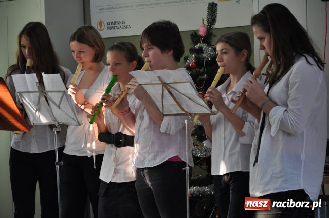 Zdjęcie w galerii na portalu naszraciborz.pl: Mistrzowie fletu zagrali po raz 10 wiadomości z regionu