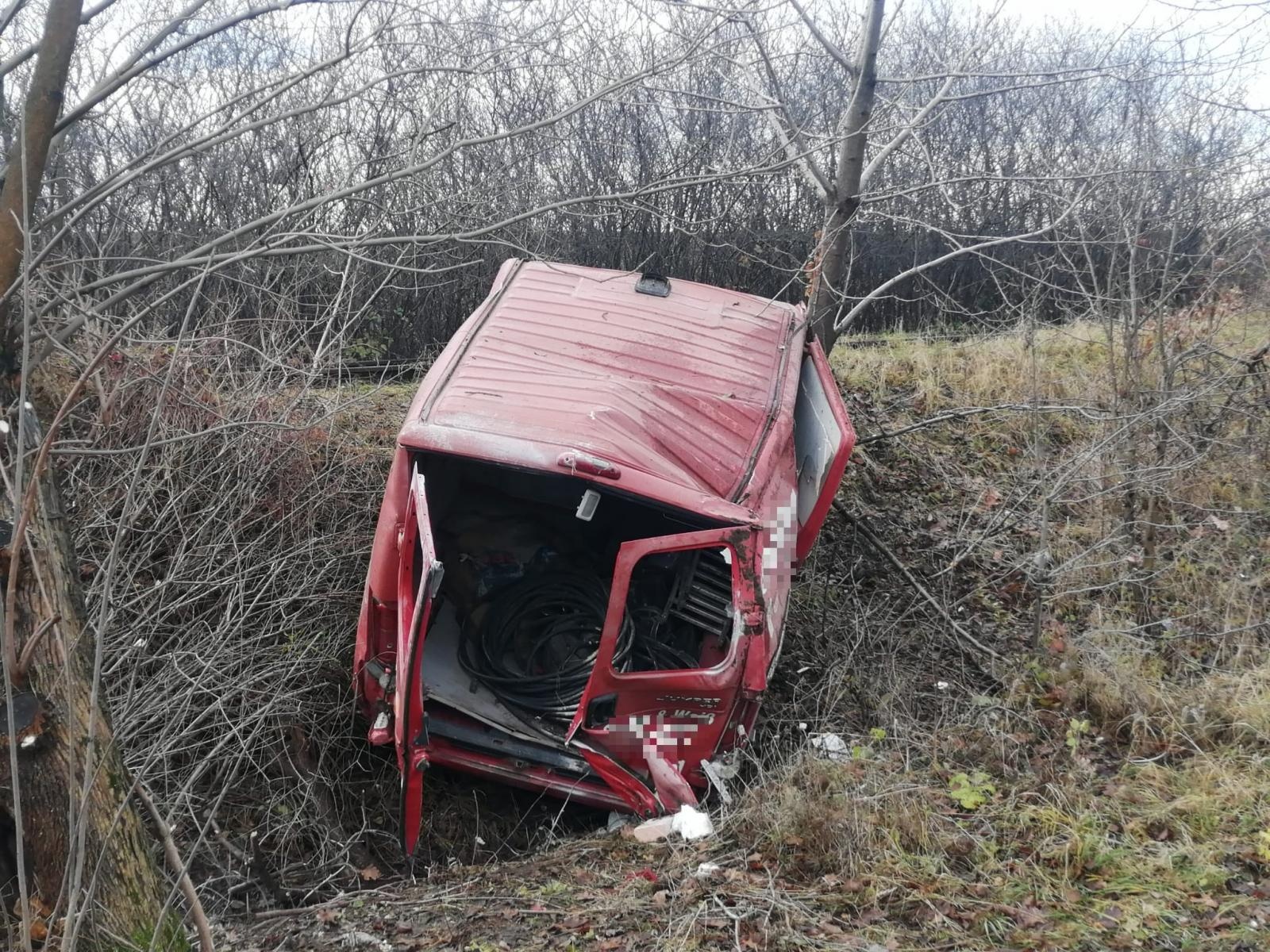 Zdjęcie w galerii na portalu naszraciborz.pl: Trzy osoby ranne w wypadku na trasie Racibórz-Lubomia [FOTO] wiadomości z regionu