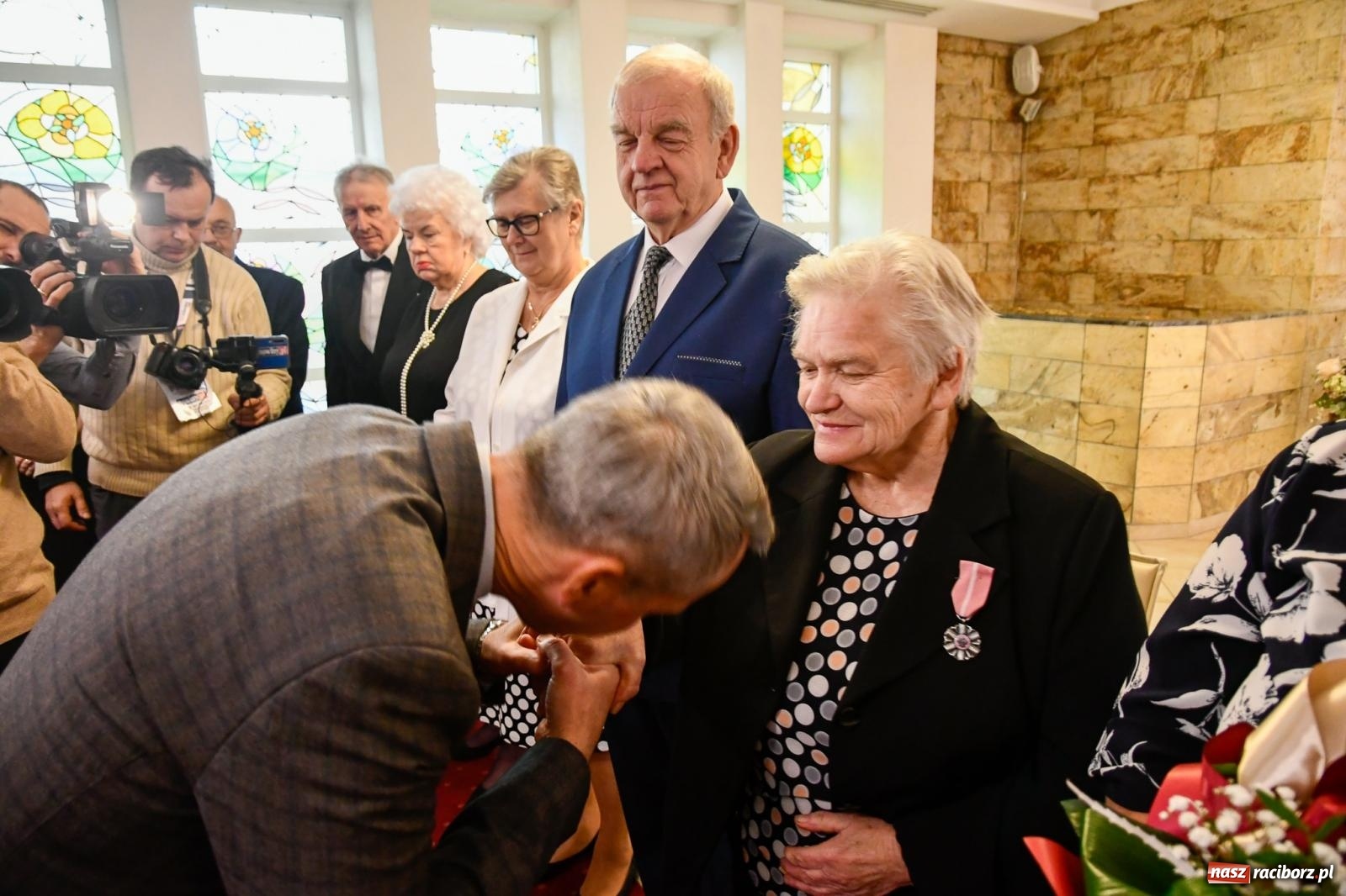 Zdjęcie w galerii na portalu naszraciborz.pl: Miłość jest najważniejsza. Złote gody w Raciborzu [FOTO i WIDEO] wiadomości z regionu