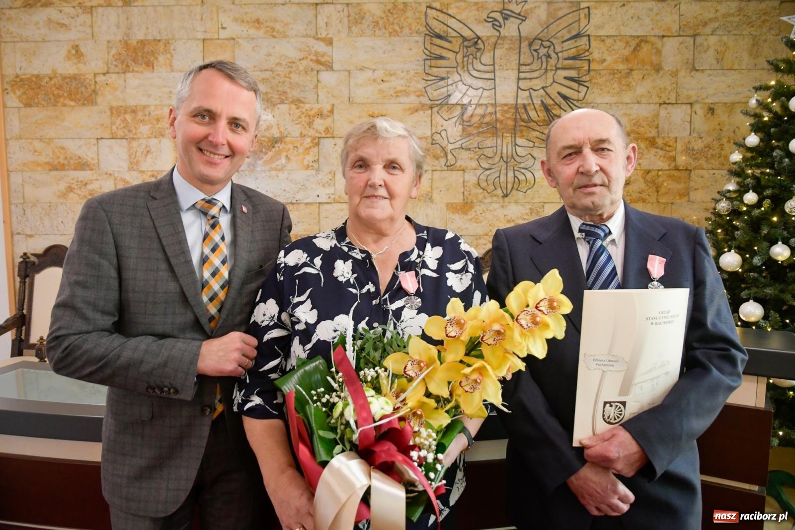 Zdjęcie w galerii na portalu naszraciborz.pl: Miłość jest najważniejsza. Złote gody w Raciborzu [FOTO i WIDEO] wiadomości z regionu
