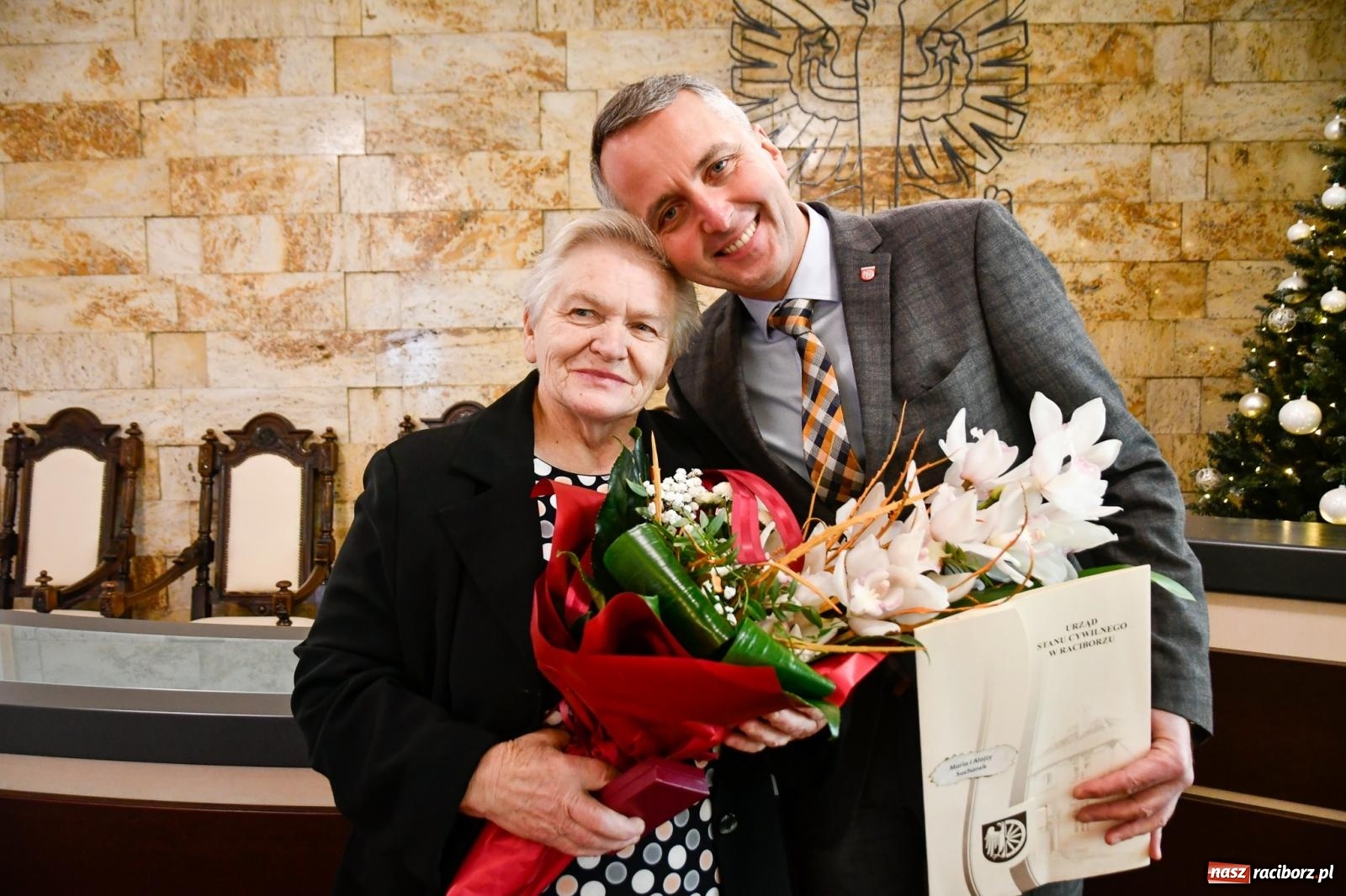 Zdjęcie w galerii na portalu naszraciborz.pl: Miłość jest najważniejsza. Złote gody w Raciborzu [FOTO i WIDEO] wiadomości z regionu