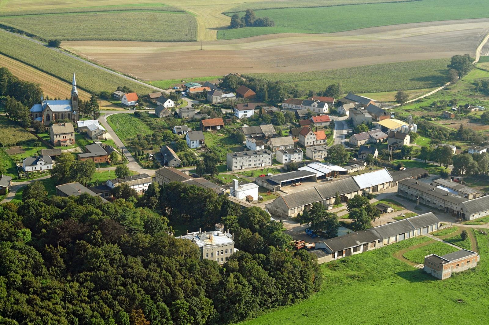 Zdjęcie w galerii na portalu naszraciborz.pl: TAURON wybuduje pod Raciborzem pierwszą farmę wiatrową na Śląsku wiadomości z regionu