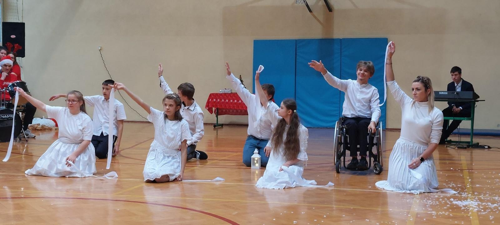 Zdjęcie w galerii na portalu naszraciborz.pl: Mikołaj w Zespole Szkół Specjalnych [FOTO] wiadomości z regionu