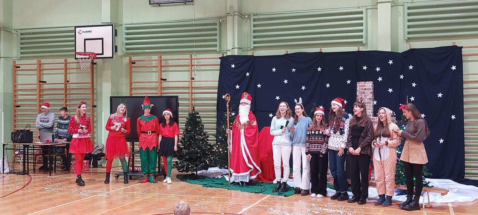 Zdjęcie w galerii na portalu naszraciborz.pl: Mikołaj w Zespole Szkół Specjalnych [FOTO] wiadomości z regionu