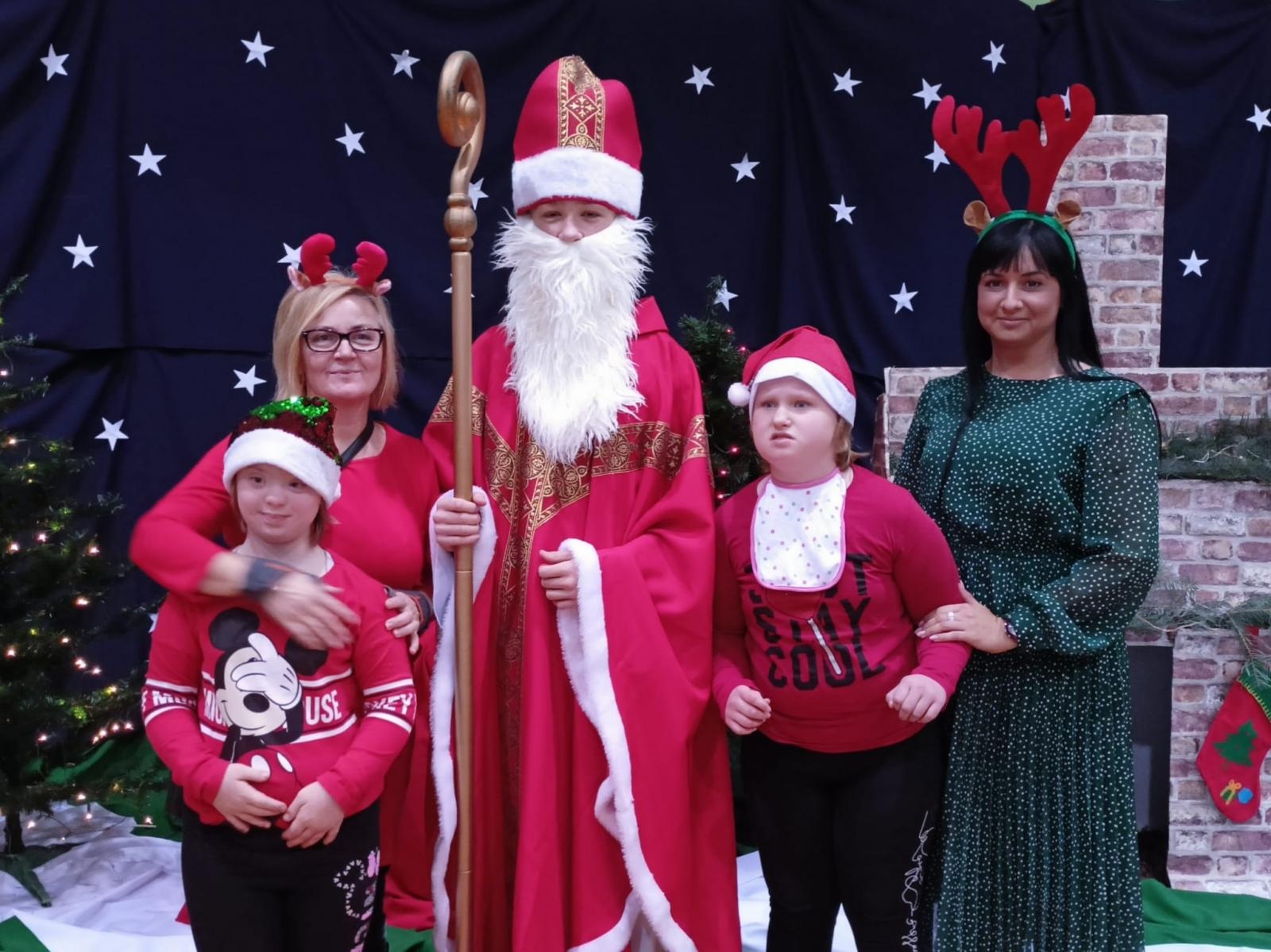 Zdjęcie w galerii na portalu naszraciborz.pl: Mikołaj w Zespole Szkół Specjalnych [FOTO] wiadomości z regionu
