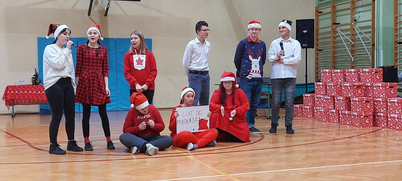 Zdjęcie w galerii na portalu naszraciborz.pl: Mikołaj w Zespole Szkół Specjalnych [FOTO] wiadomości z regionu