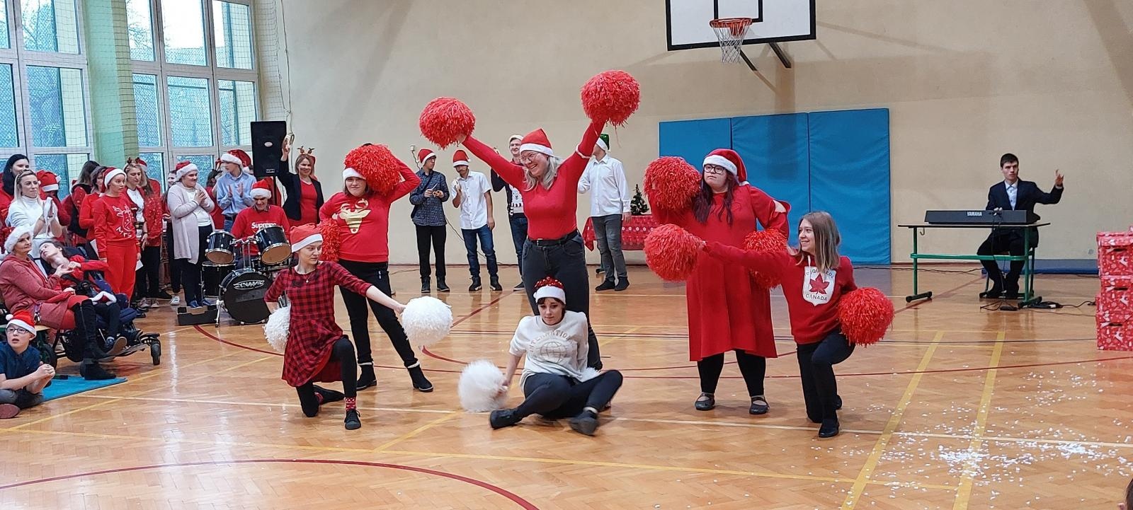 Zdjęcie w galerii na portalu naszraciborz.pl: Mikołaj w Zespole Szkół Specjalnych [FOTO] wiadomości z regionu
