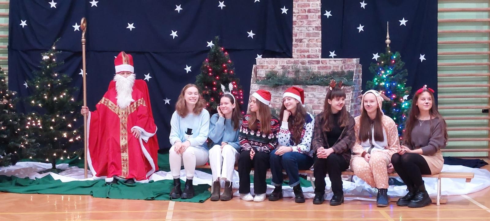 Zdjęcie w galerii na portalu naszraciborz.pl: Mikołaj w Zespole Szkół Specjalnych [FOTO] wiadomości z regionu