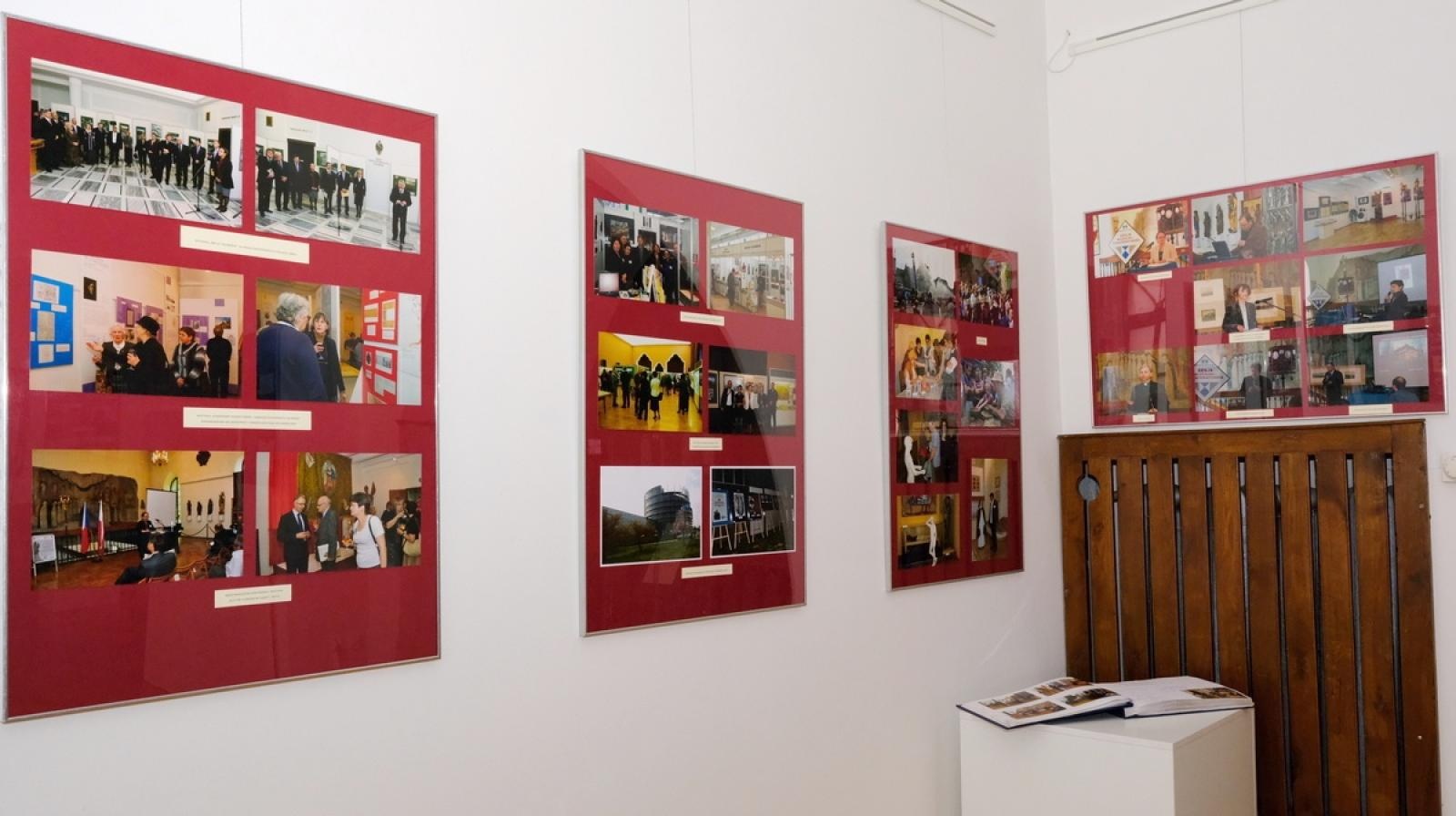 Zdjęcie w galerii na portalu naszraciborz.pl: Złoty warkocz historii. Raciborskie Muzeum świętuje 95-lecie wiadomości z regionu