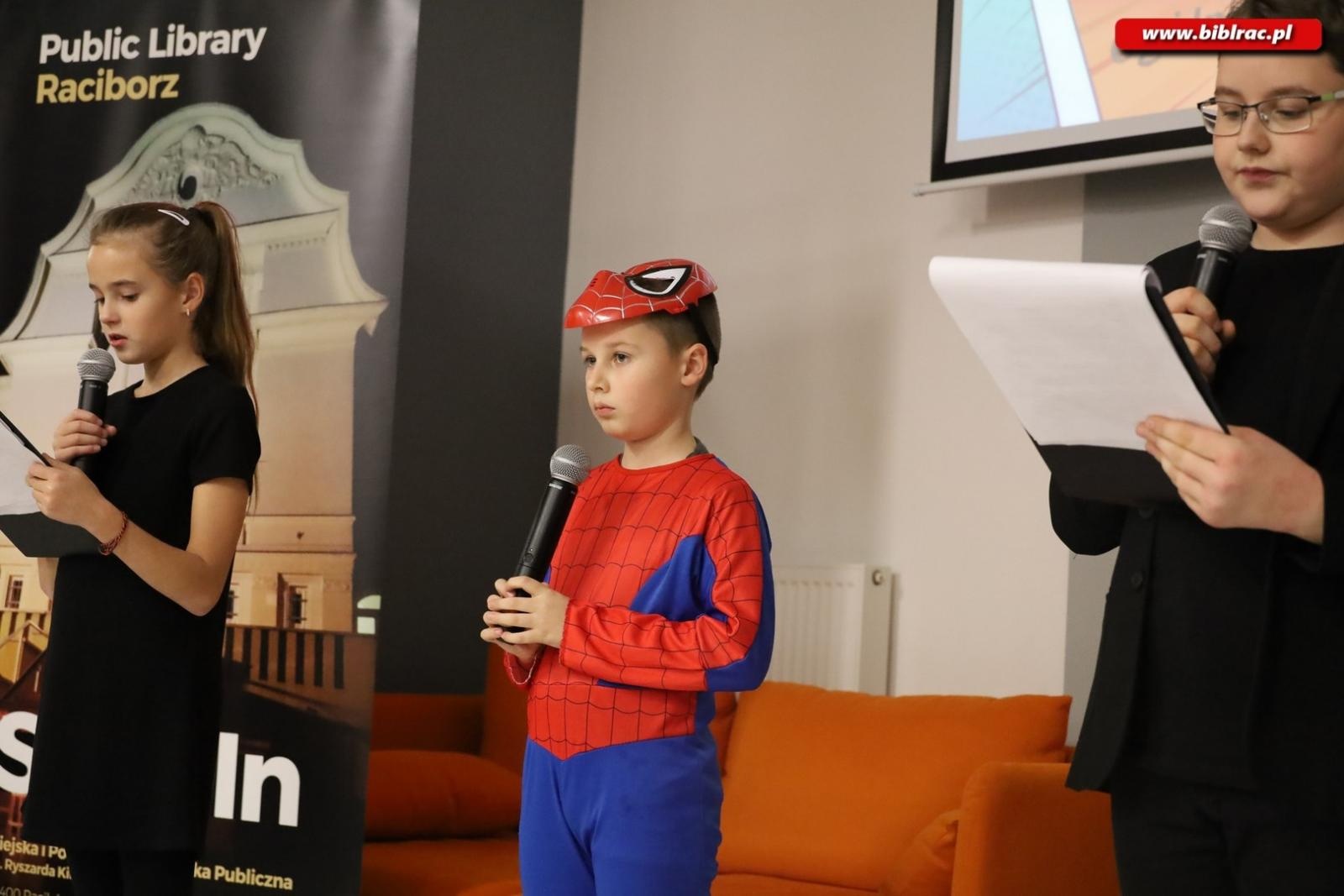 Zdjęcie w galerii na portalu naszraciborz.pl: Raciborscy superbohaterowie Marvela nagrodzeni wiadomości z regionu