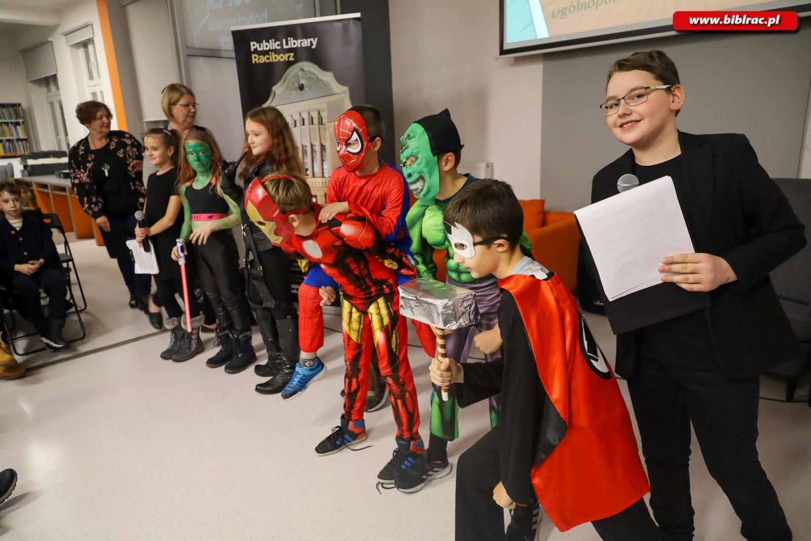 Zdjęcie w galerii na portalu naszraciborz.pl: Raciborscy superbohaterowie Marvela nagrodzeni wiadomości z regionu