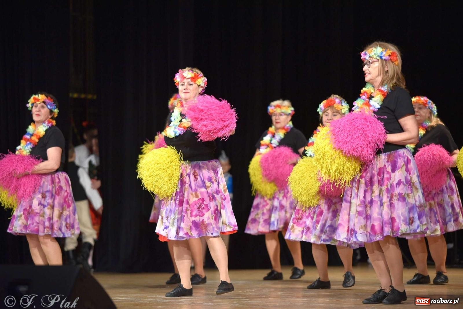 Zdjęcie w galerii na portalu naszraciborz.pl: Wspomnienia i życzenia. Ćwierć wieku ze Źródłem [FOTO i WIDEO] wiadomości z regionu