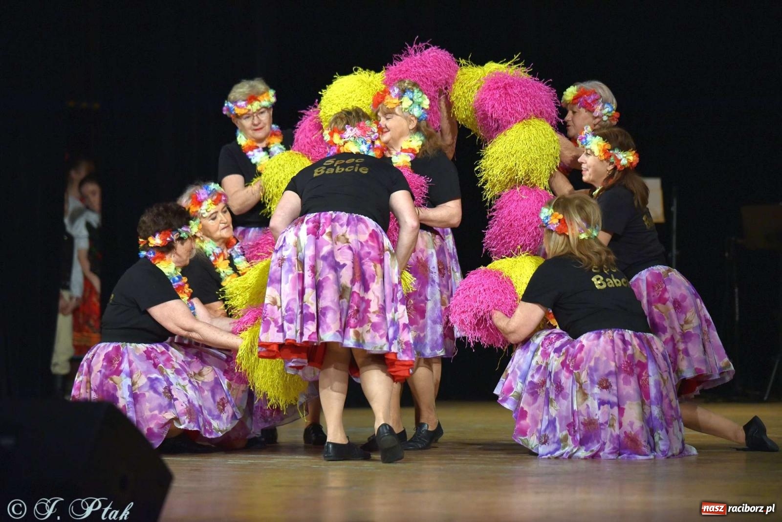Zdjęcie w galerii na portalu naszraciborz.pl: Wspomnienia i życzenia. Ćwierć wieku ze Źródłem [FOTO i WIDEO] wiadomości z regionu