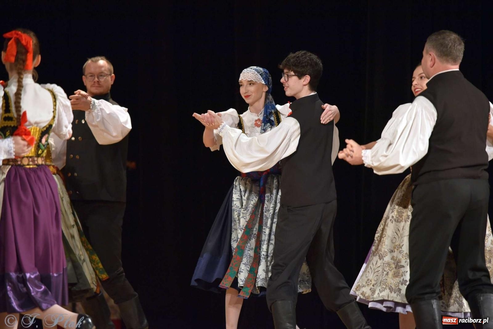 Zdjęcie w galerii na portalu naszraciborz.pl: Wspomnienia i życzenia. Ćwierć wieku ze Źródłem [FOTO i WIDEO] wiadomości z regionu