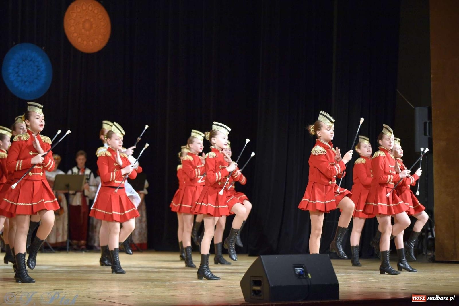 Zdjęcie w galerii na portalu naszraciborz.pl: Wspomnienia i życzenia. Ćwierć wieku ze Źródłem [FOTO i WIDEO] wiadomości z regionu