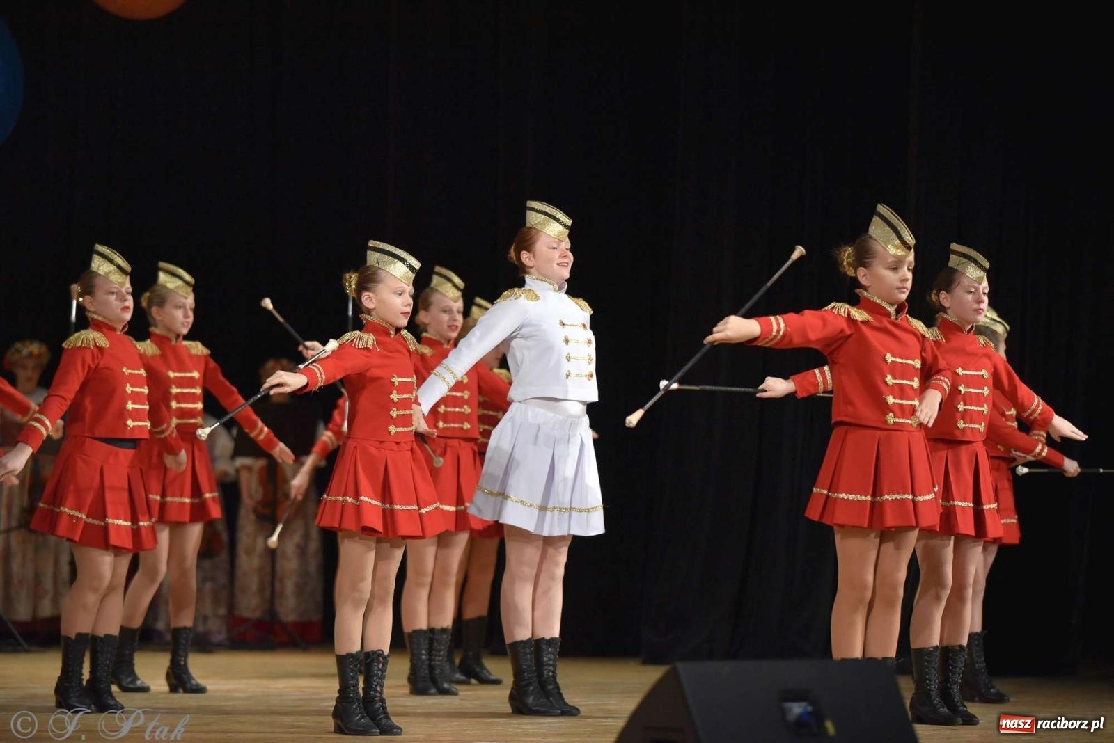 Zdjęcie w galerii na portalu naszraciborz.pl: Wspomnienia i życzenia. Ćwierć wieku ze Źródłem [FOTO i WIDEO] wiadomości z regionu