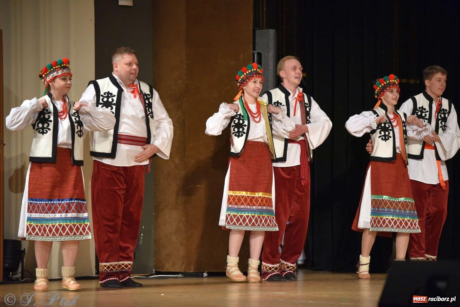 Zdjęcie w galerii na portalu naszraciborz.pl: Wspomnienia i życzenia. Ćwierć wieku ze Źródłem [FOTO i WIDEO] wiadomości z regionu