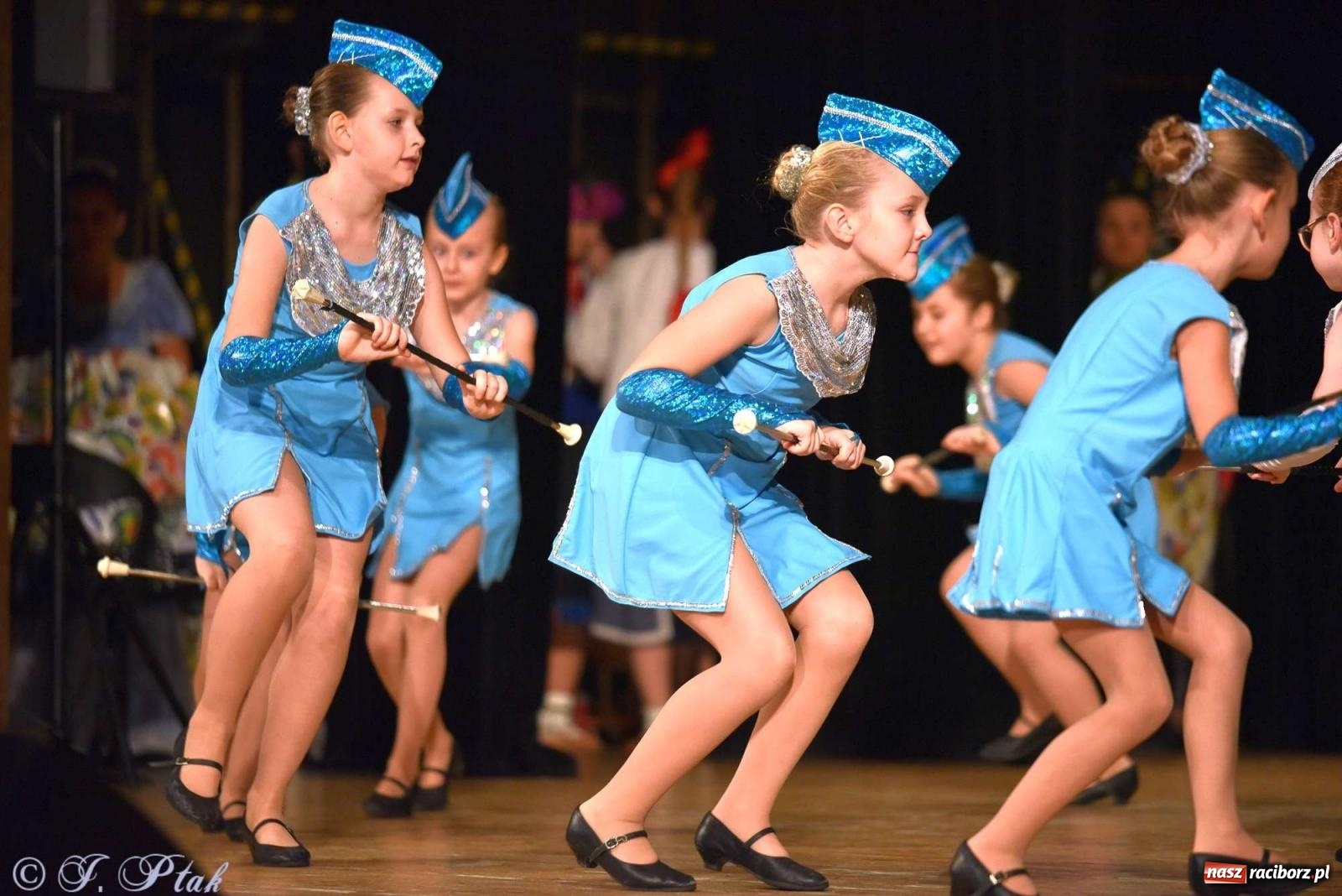 Zdjęcie w galerii na portalu naszraciborz.pl: Wspomnienia i życzenia. Ćwierć wieku ze Źródłem [FOTO i WIDEO] wiadomości z regionu