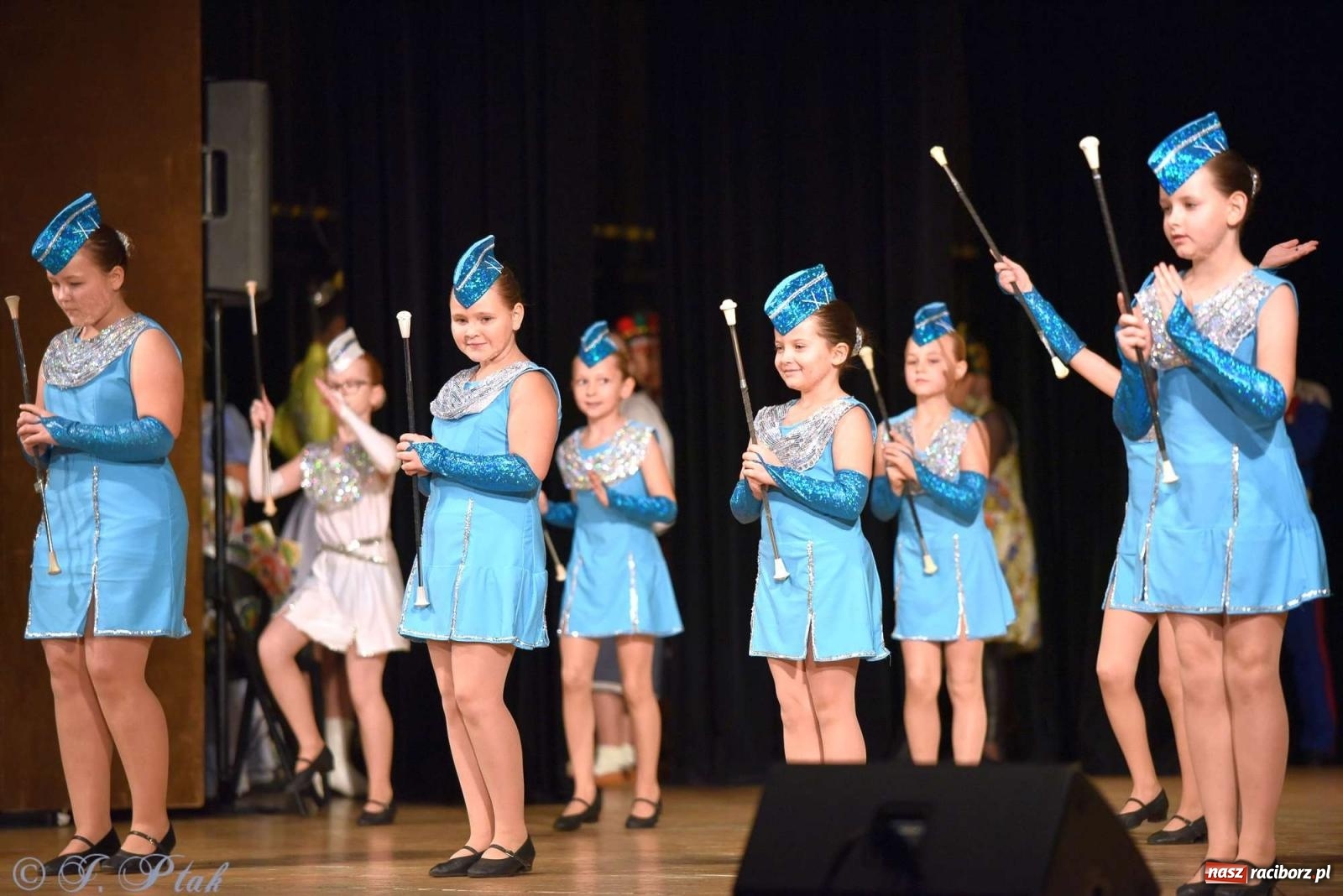 Zdjęcie w galerii na portalu naszraciborz.pl: Wspomnienia i życzenia. Ćwierć wieku ze Źródłem [FOTO i WIDEO] wiadomości z regionu