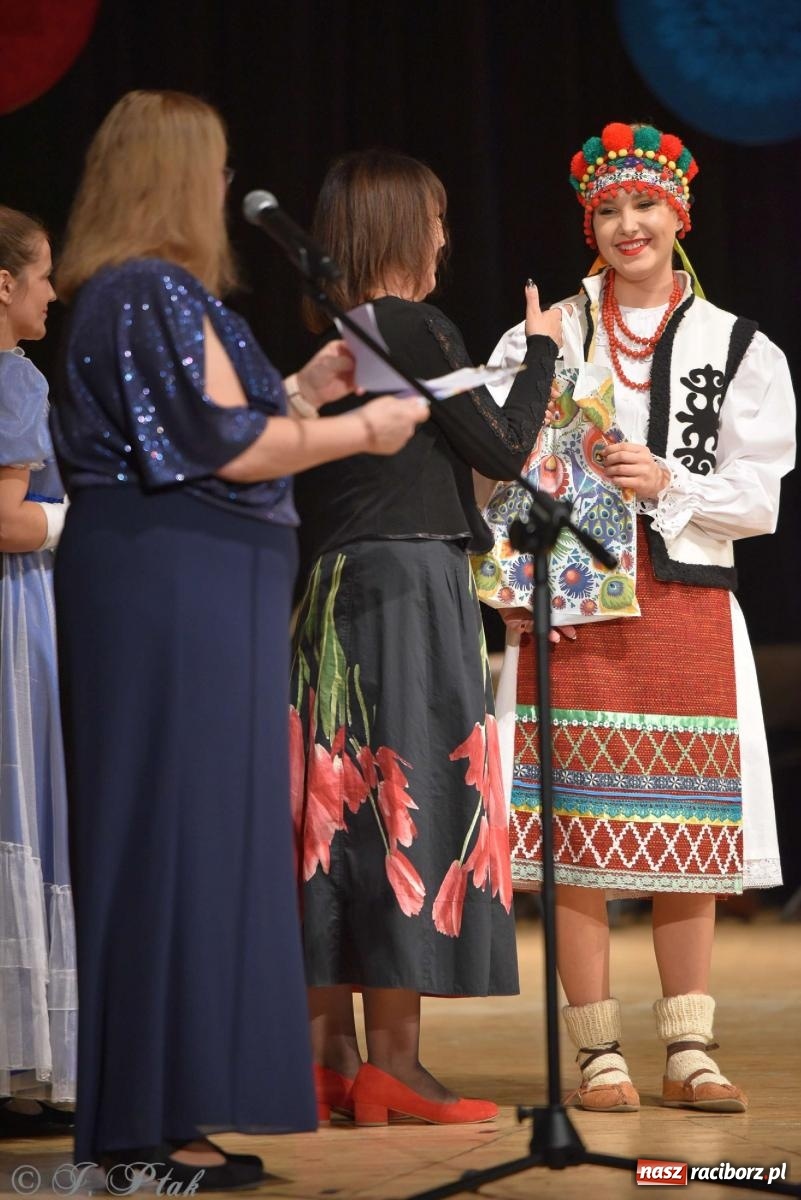 Zdjęcie w galerii na portalu naszraciborz.pl: Wspomnienia i życzenia. Ćwierć wieku ze Źródłem [FOTO i WIDEO] wiadomości z regionu