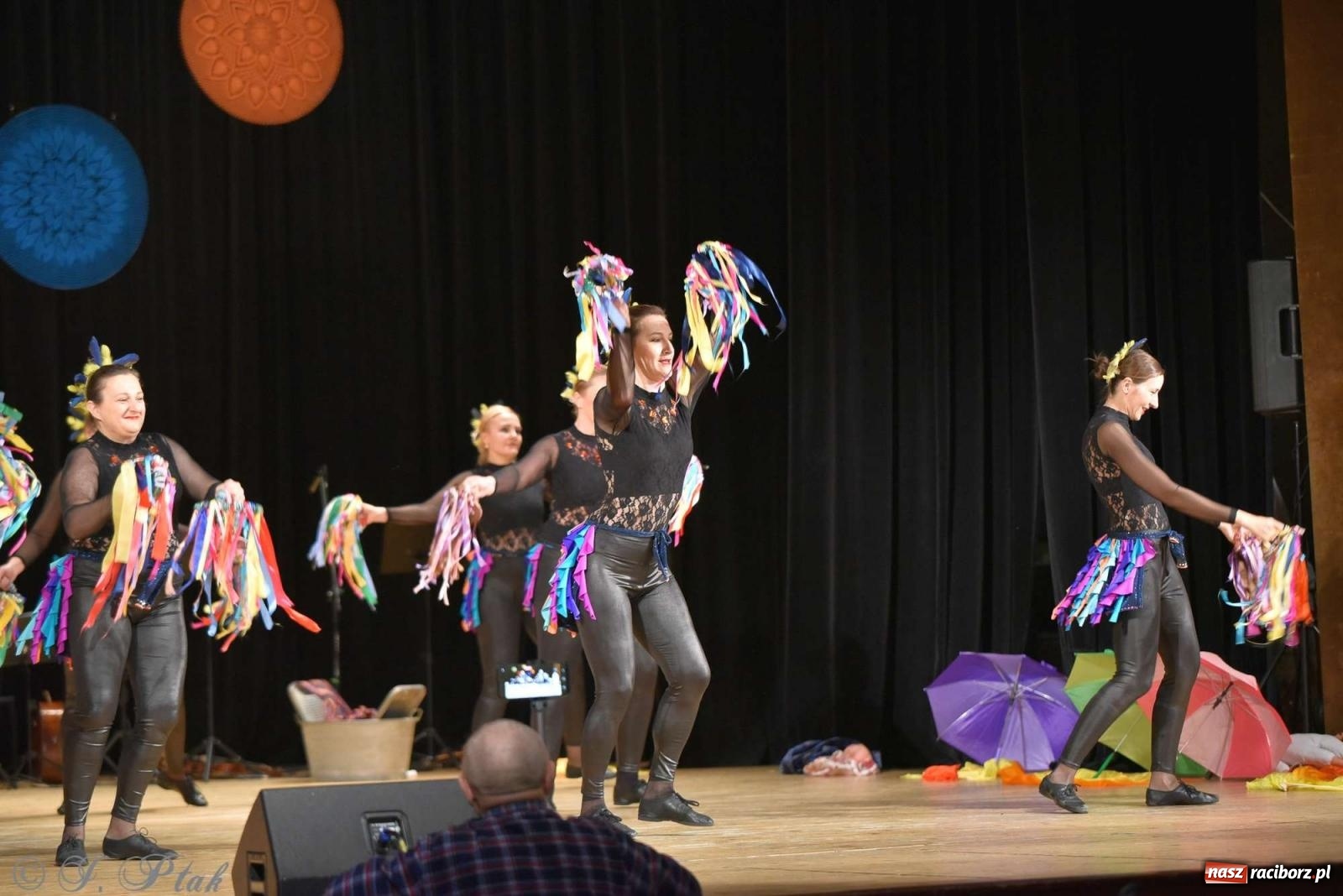 Zdjęcie w galerii na portalu naszraciborz.pl: Wspomnienia i życzenia. Ćwierć wieku ze Źródłem [FOTO i WIDEO] wiadomości z regionu