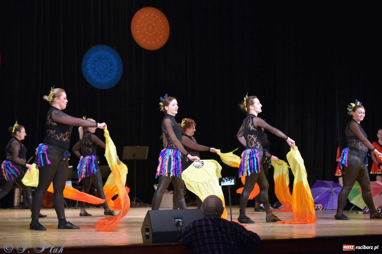Zdjęcie w galerii na portalu naszraciborz.pl: Wspomnienia i życzenia. Ćwierć wieku ze Źródłem [FOTO i WIDEO] wiadomości z regionu