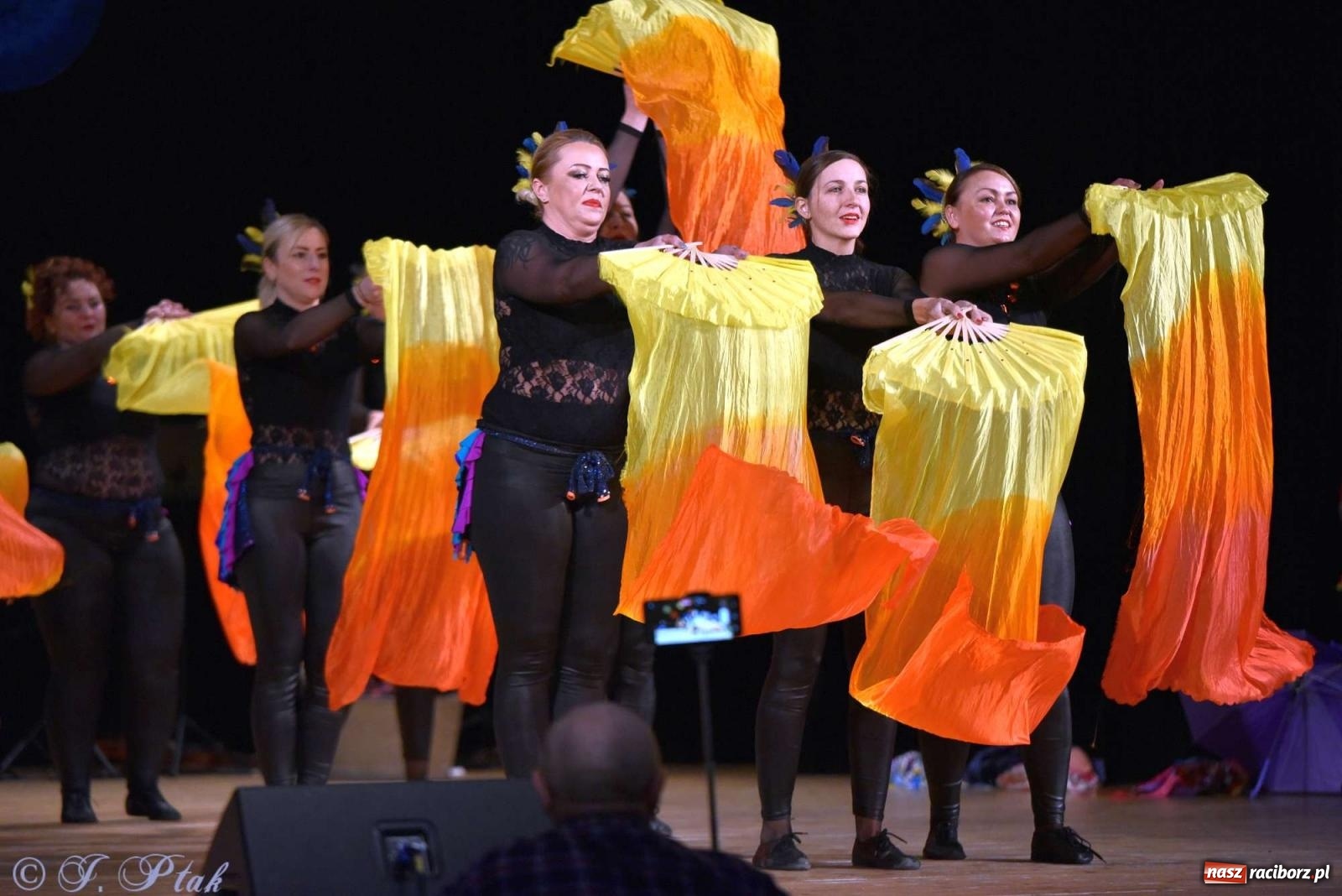 Zdjęcie w galerii na portalu naszraciborz.pl: Wspomnienia i życzenia. Ćwierć wieku ze Źródłem [FOTO i WIDEO] wiadomości z regionu