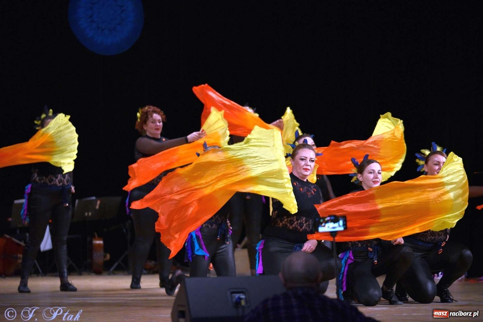 Zdjęcie w galerii na portalu naszraciborz.pl: Wspomnienia i życzenia. Ćwierć wieku ze Źródłem [FOTO i WIDEO] wiadomości z regionu