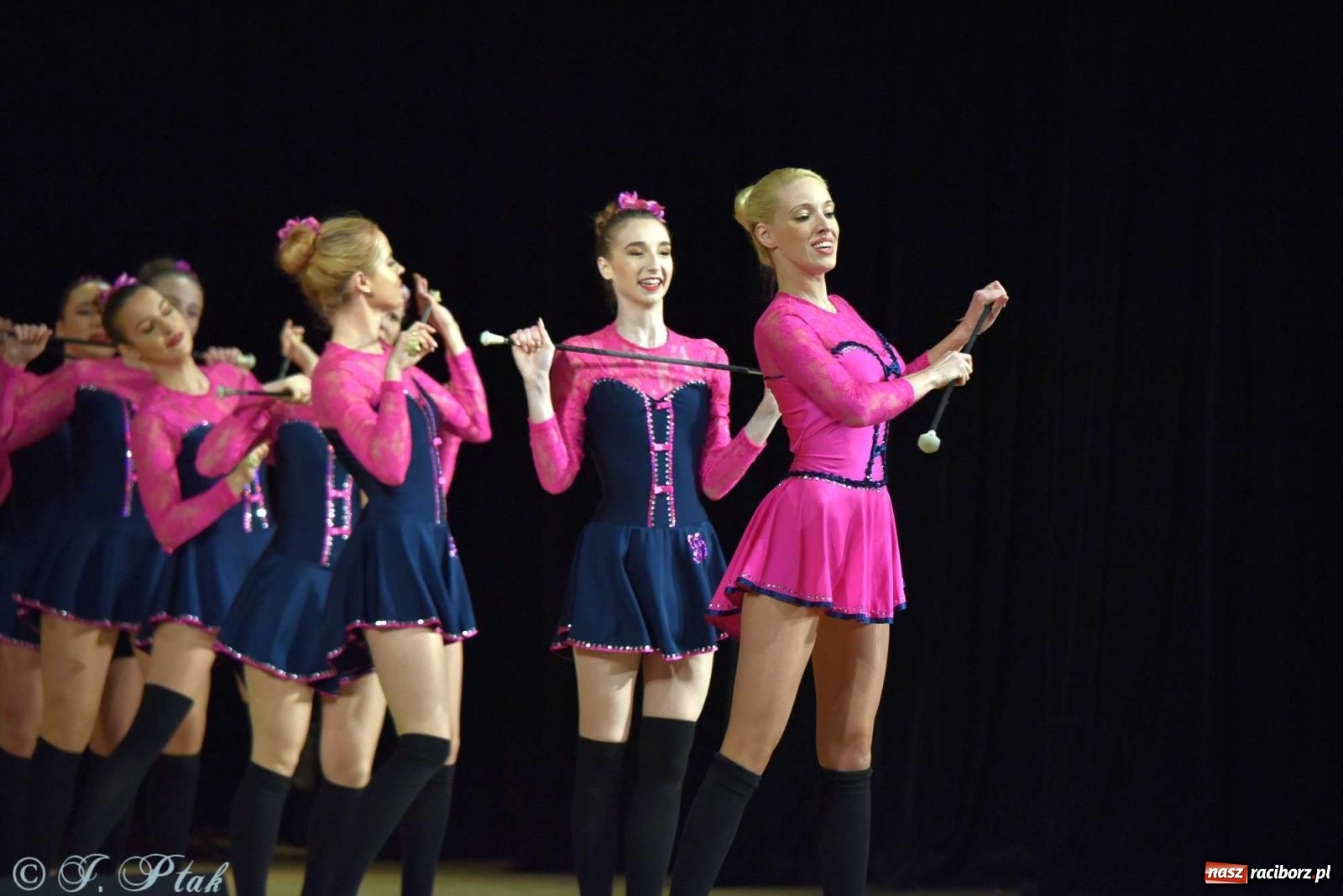 Zdjęcie w galerii na portalu naszraciborz.pl: Wspomnienia i życzenia. Ćwierć wieku ze Źródłem [FOTO i WIDEO] wiadomości z regionu