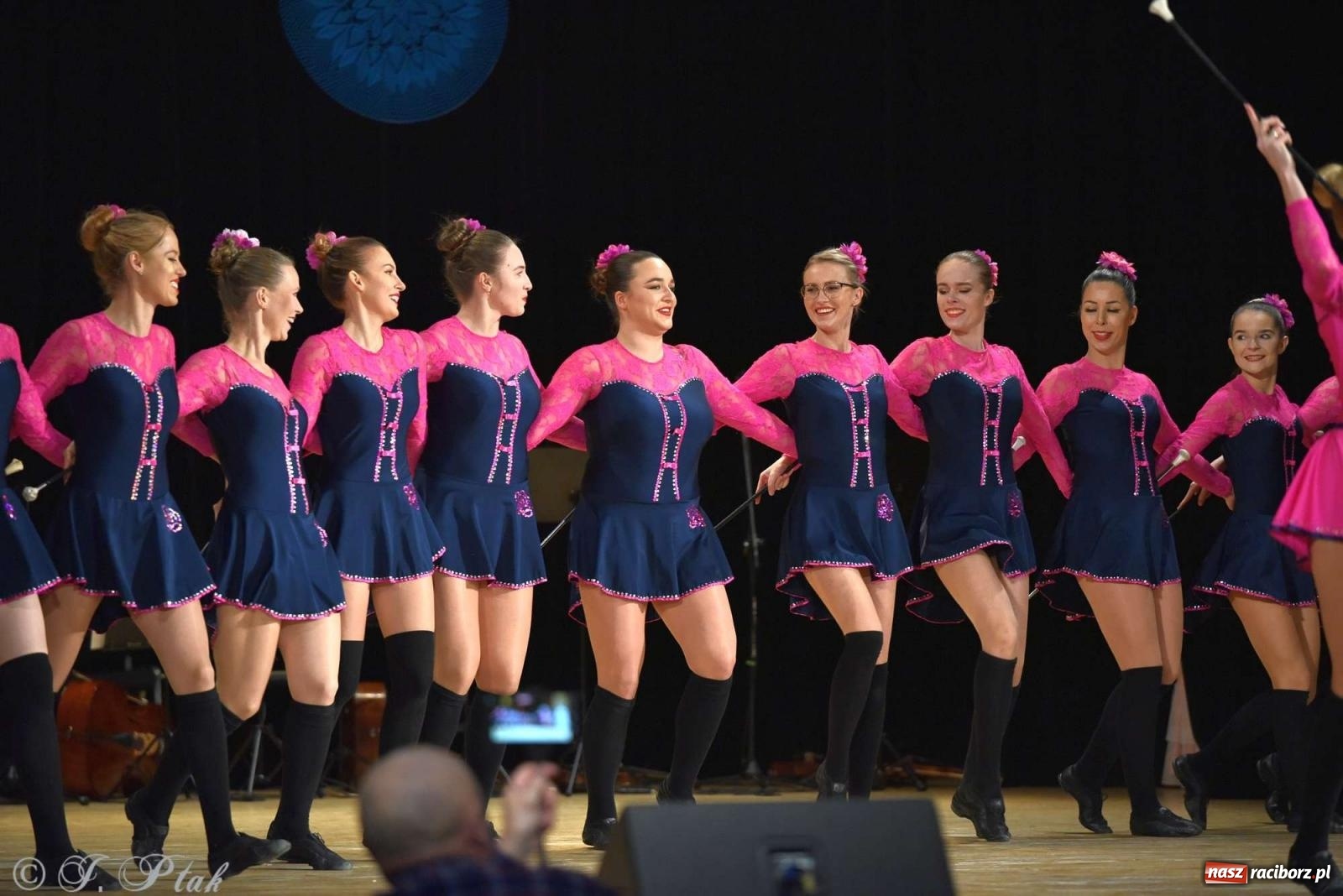 Zdjęcie w galerii na portalu naszraciborz.pl: Wspomnienia i życzenia. Ćwierć wieku ze Źródłem [FOTO i WIDEO] wiadomości z regionu