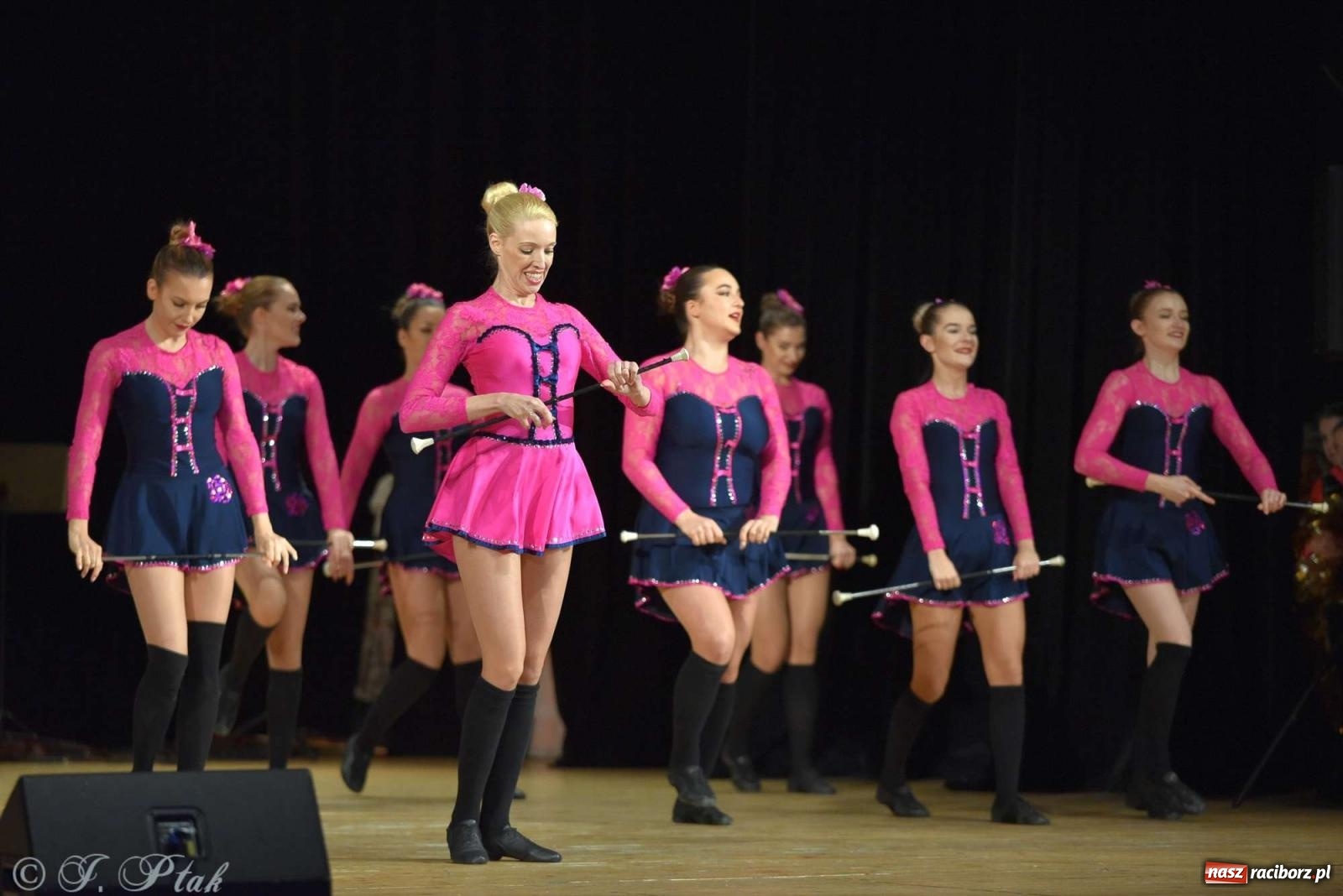 Zdjęcie w galerii na portalu naszraciborz.pl: Wspomnienia i życzenia. Ćwierć wieku ze Źródłem [FOTO i WIDEO] wiadomości z regionu