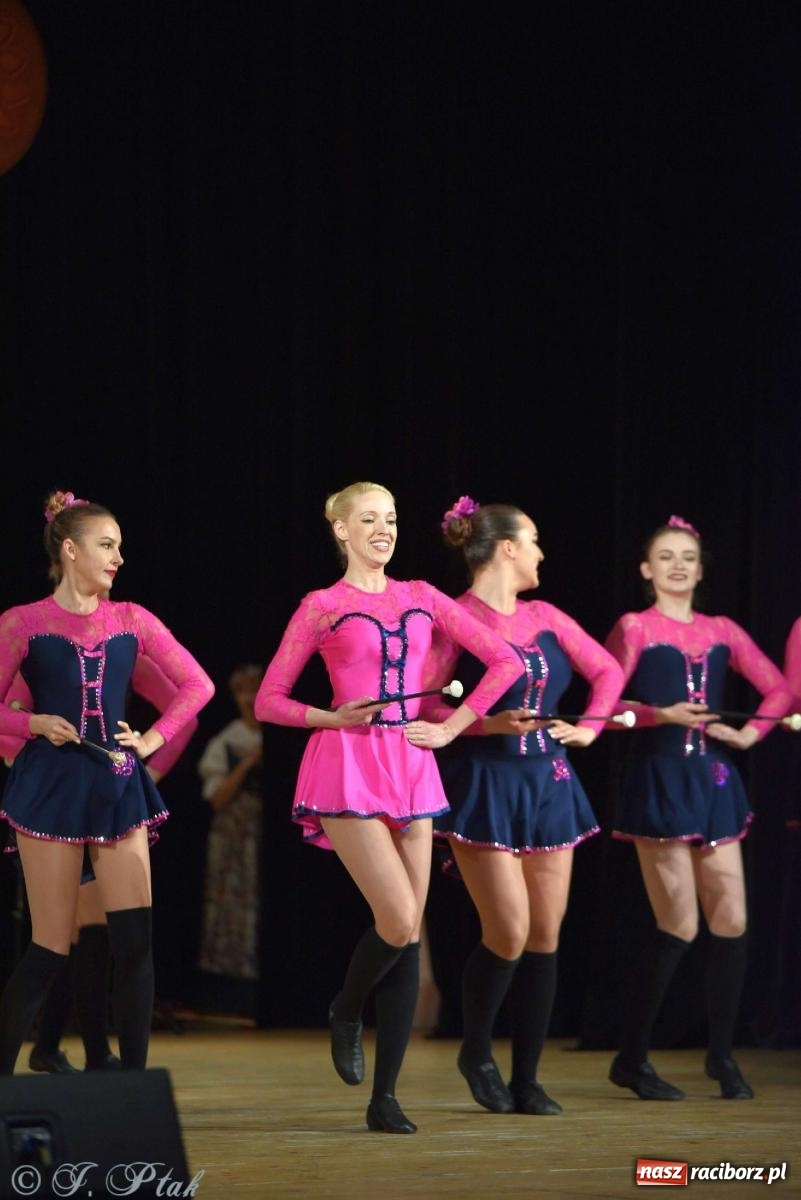 Zdjęcie w galerii na portalu naszraciborz.pl: Wspomnienia i życzenia. Ćwierć wieku ze Źródłem [FOTO i WIDEO] wiadomości z regionu