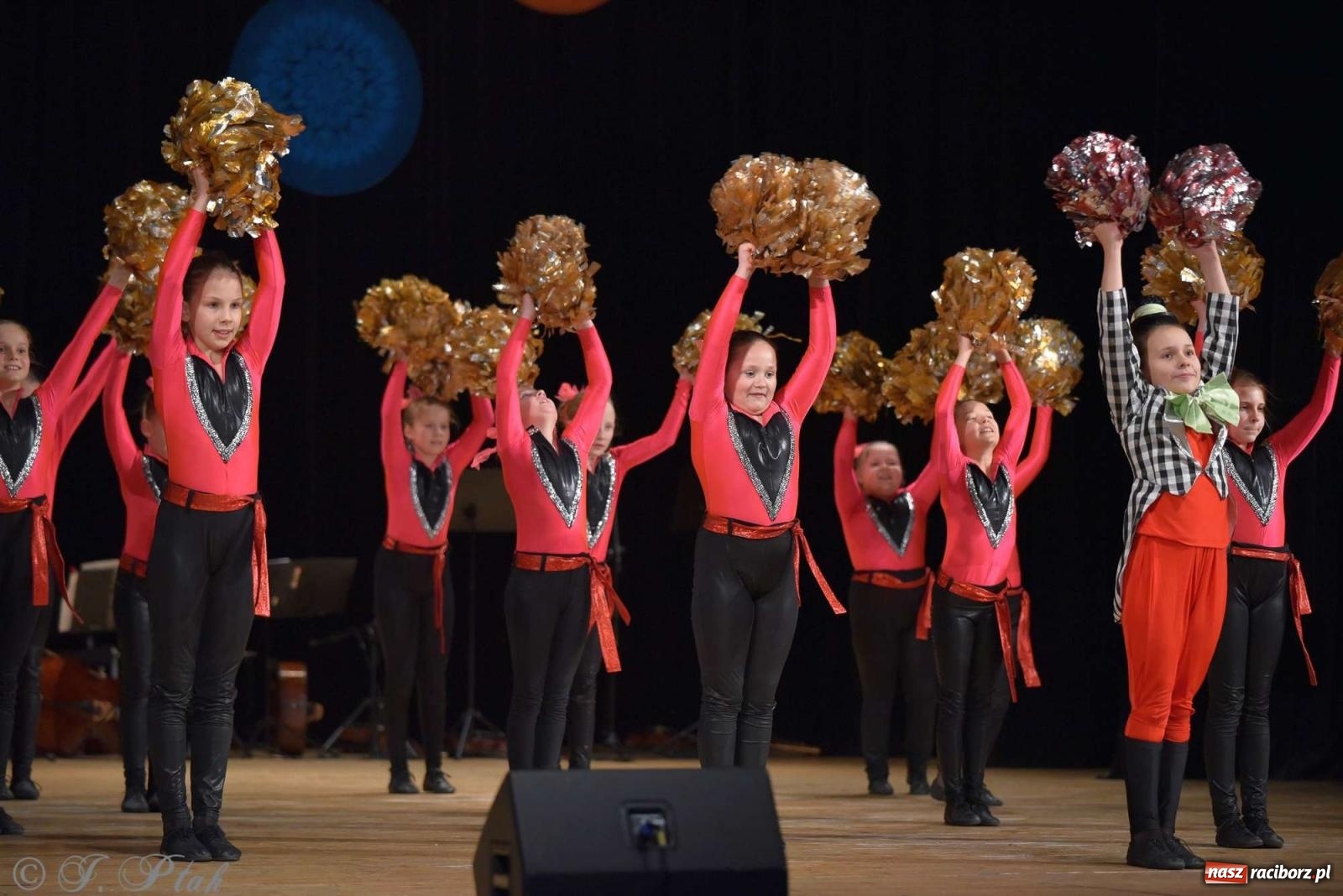 Zdjęcie w galerii na portalu naszraciborz.pl: Wspomnienia i życzenia. Ćwierć wieku ze Źródłem [FOTO i WIDEO] wiadomości z regionu