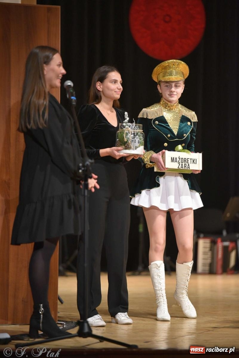 Zdjęcie w galerii na portalu naszraciborz.pl: Wspomnienia i życzenia. Ćwierć wieku ze Źródłem [FOTO i WIDEO] wiadomości z regionu