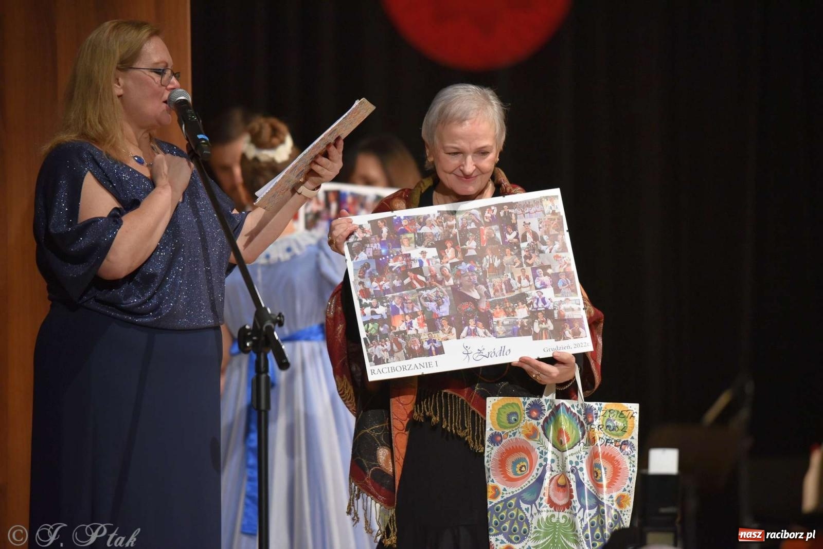 Zdjęcie w galerii na portalu naszraciborz.pl: Wspomnienia i życzenia. Ćwierć wieku ze Źródłem [FOTO i WIDEO] wiadomości z regionu