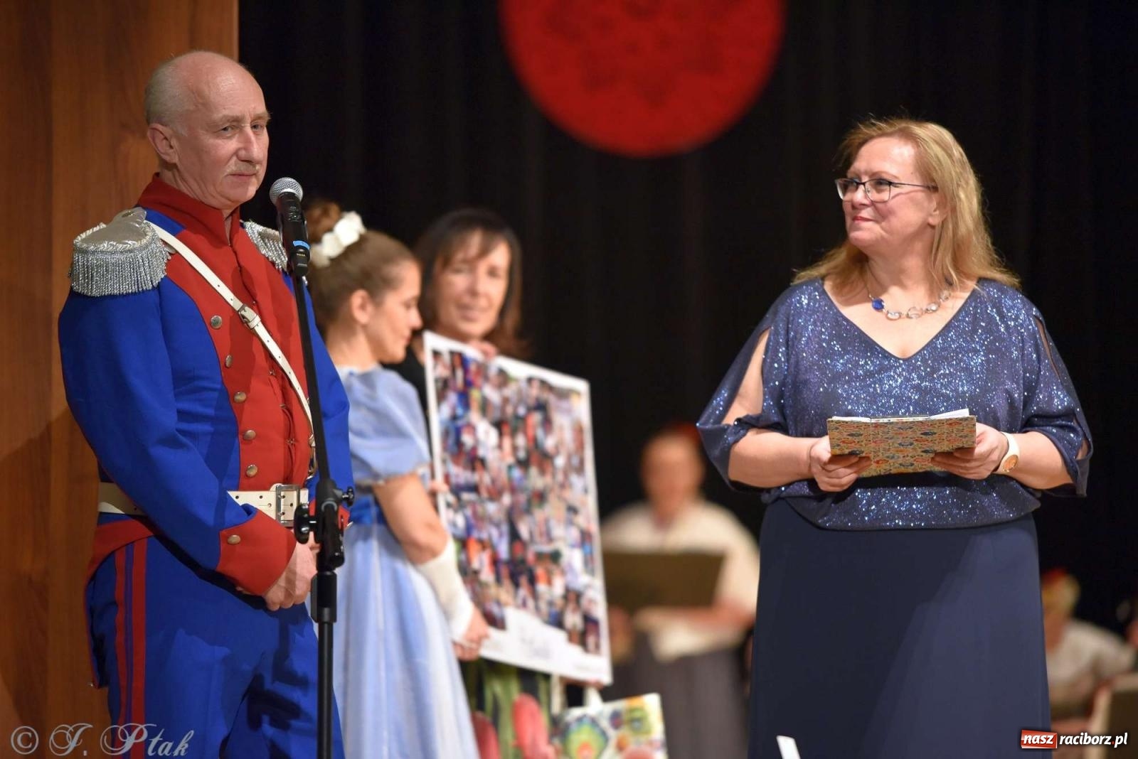 Zdjęcie w galerii na portalu naszraciborz.pl: Wspomnienia i życzenia. Ćwierć wieku ze Źródłem [FOTO i WIDEO] wiadomości z regionu